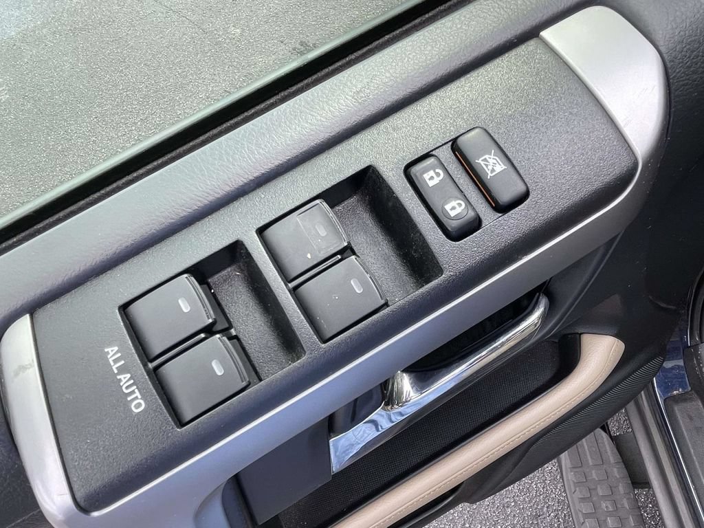 Used 2019 Toyota 4Runner SR5 Premium AWD/4WD image 23