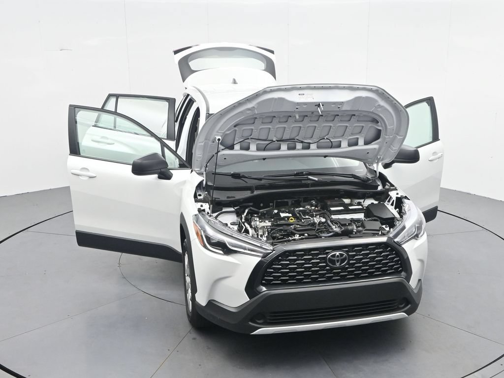 Used 2025 Toyota Corolla Cross L FWD image 40