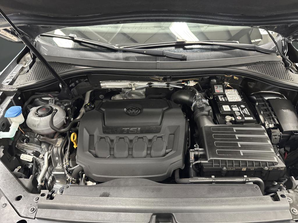 Used 2018 Volkswagen Tiguan S image 33