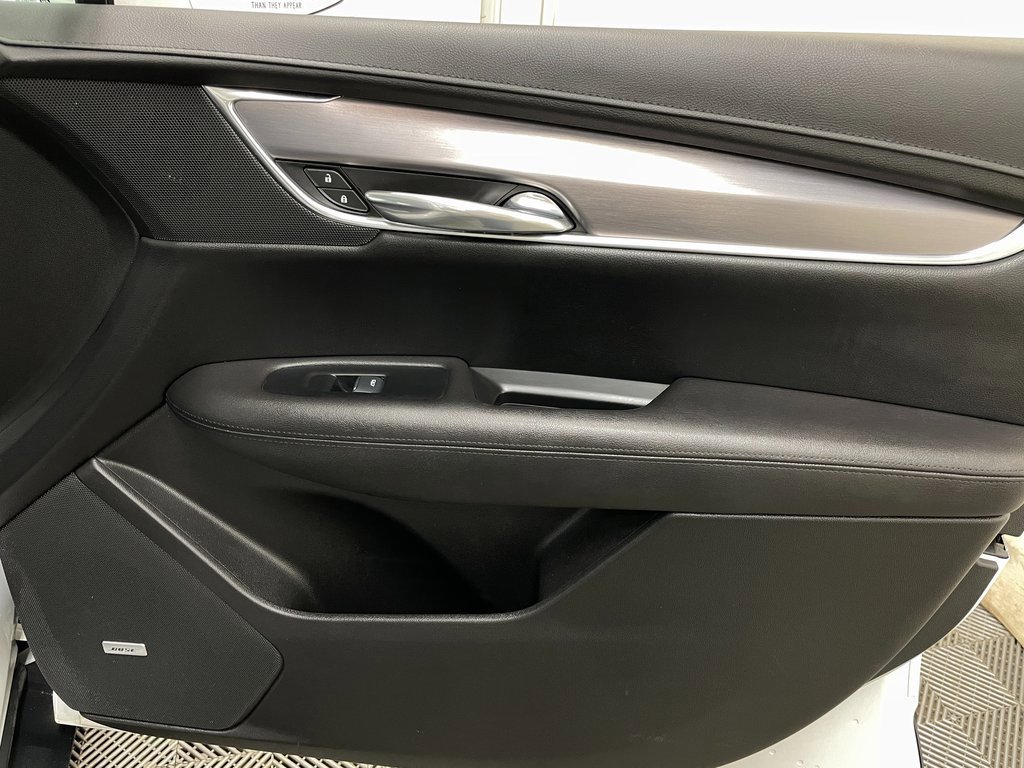 Used 2017 Cadillac XT5 Luxury w/ Driver Awareness Package image 44