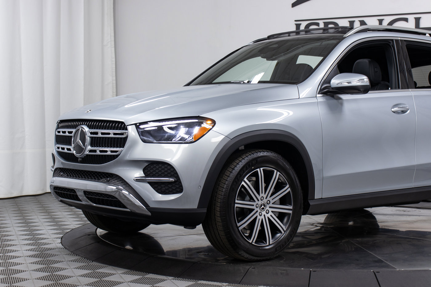 Used 2025 Mercedes-Benz GLE 350 4MATIC image 26