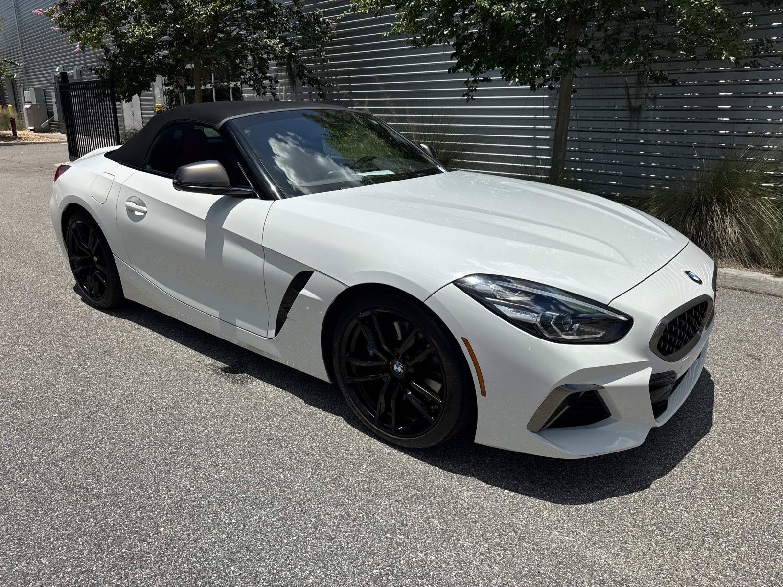 Used 2020 BMW Z4 M40i w/ Executive Package RWD image 4