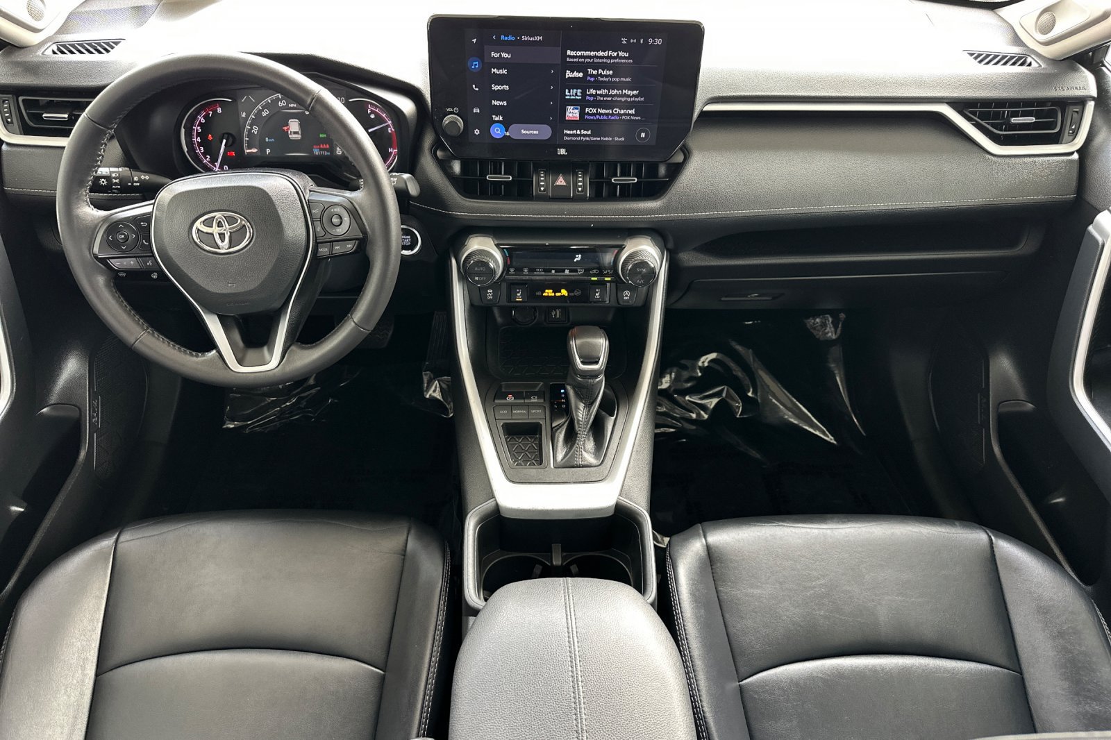 Used 2023 Toyota RAV4 XLE Premium FWD image 14