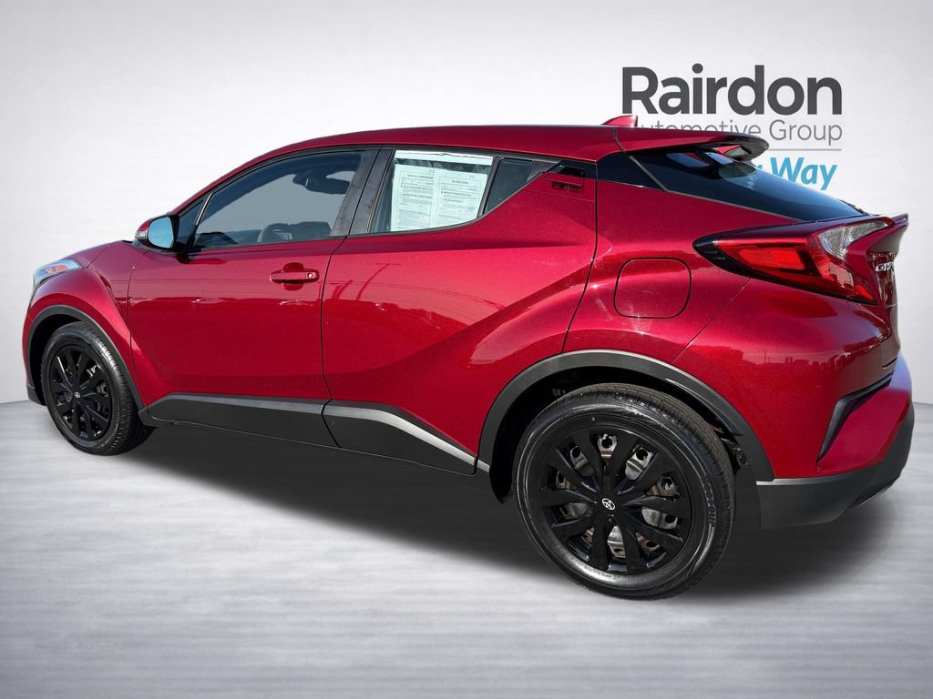 Used 2019 Toyota C-HR LE FWD image 5