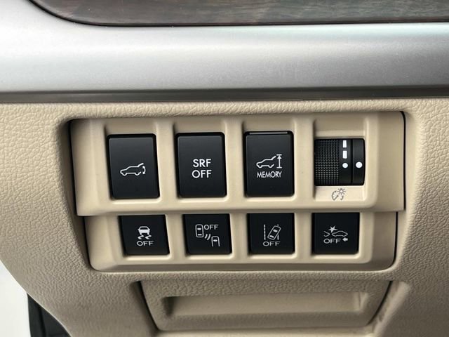 Used 2017 Subaru Outback 2.5i Limited AWD/4WD image 29