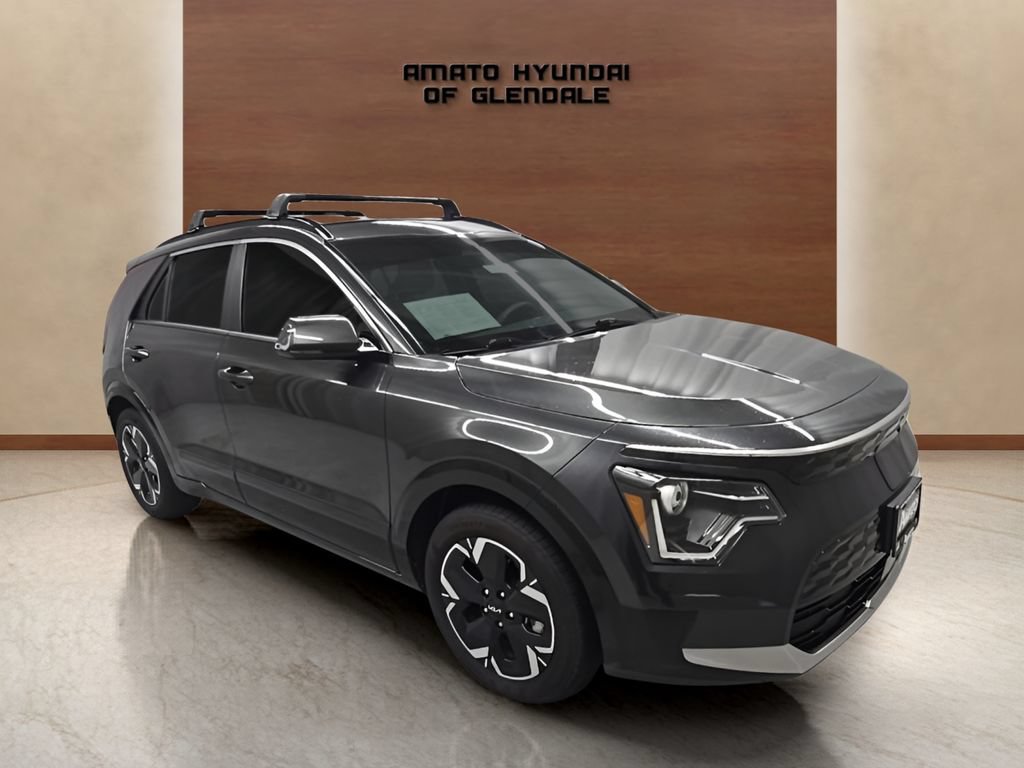 Used 2023 Kia Niro Wind w/ Wind Preserve Package FWD image 9