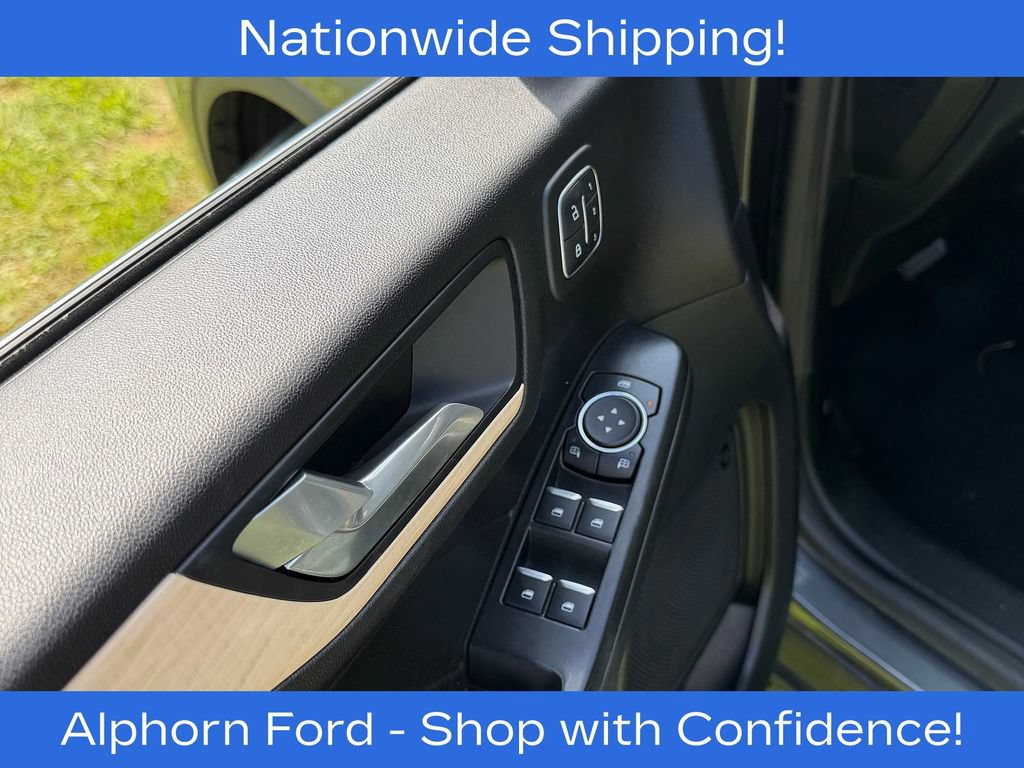 Used 2021 Ford Escape Titanium w/ Titanium Elite Package AWD/4WD image 8