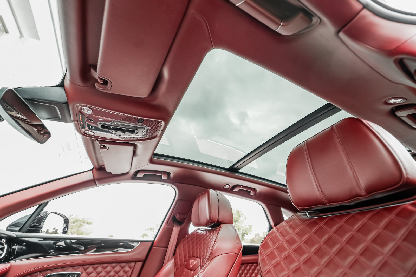Certified 2022 Bentley Bentayga AWD/4WD image 26