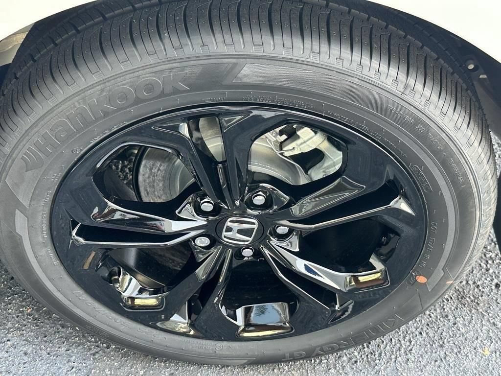 Certified 2025 Honda Accord SE image 13
