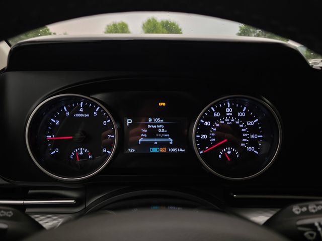 Used 2023 Kia Carnival LX FWD image 28