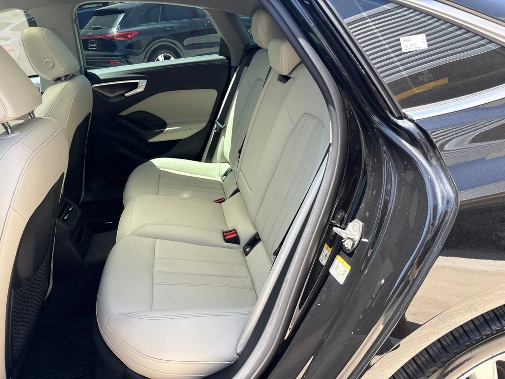 Used 2025 Audi A5 2.0T Premium Plus w/ Premium Plus AWD/4WD image 14