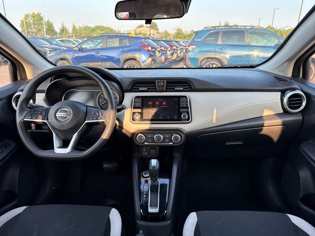 Used 2021 Nissan Versa SV FWD image 11
