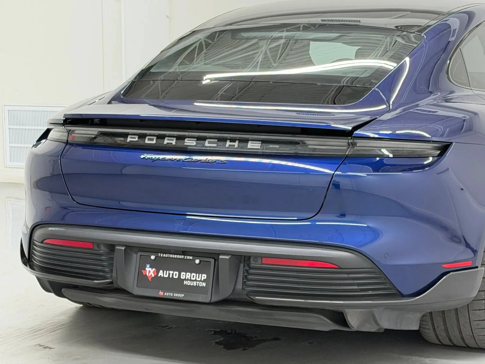 Used 2021 Porsche Taycan Turbo S AWD/4WD image 87