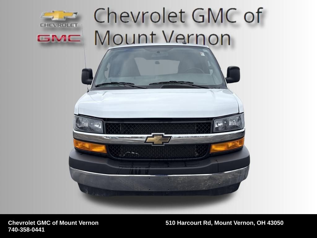 Used 2025 Chevrolet Express 3500 w/ Power Convenience Package image 9