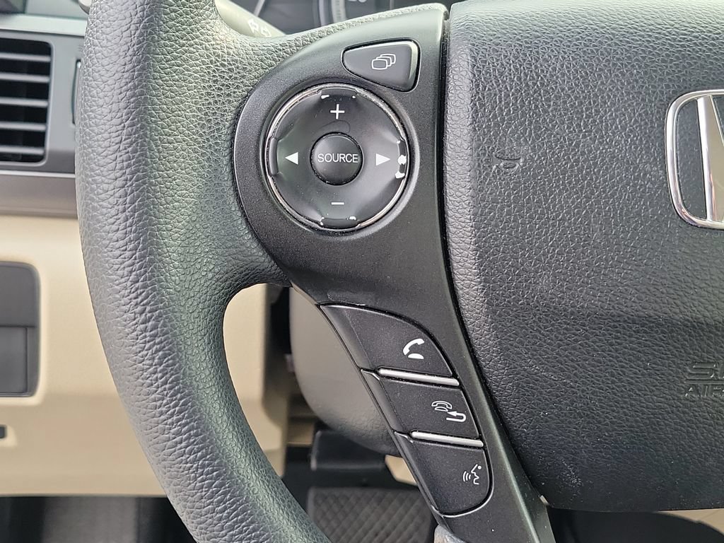 Used 2013 Honda Accord LX image 24