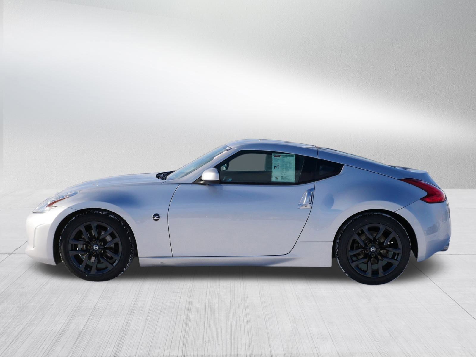Used 2017 Nissan 370Z image 4