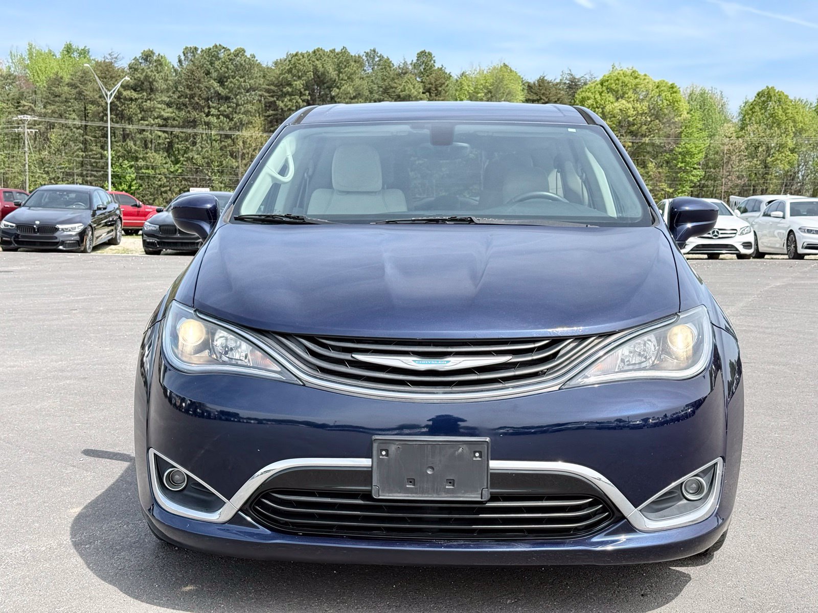 Used 2018 Chrysler Pacifica Touring Plus FWD image 7