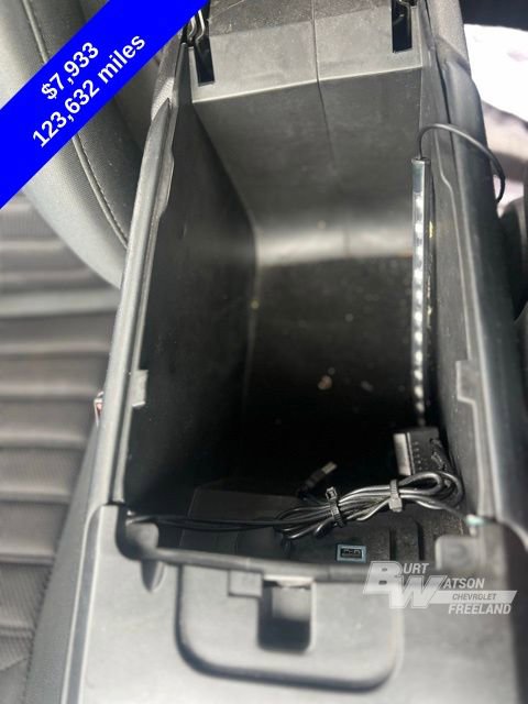 Used 2017 Ford Fusion SE w/ Fusion SE Technology Package image 19