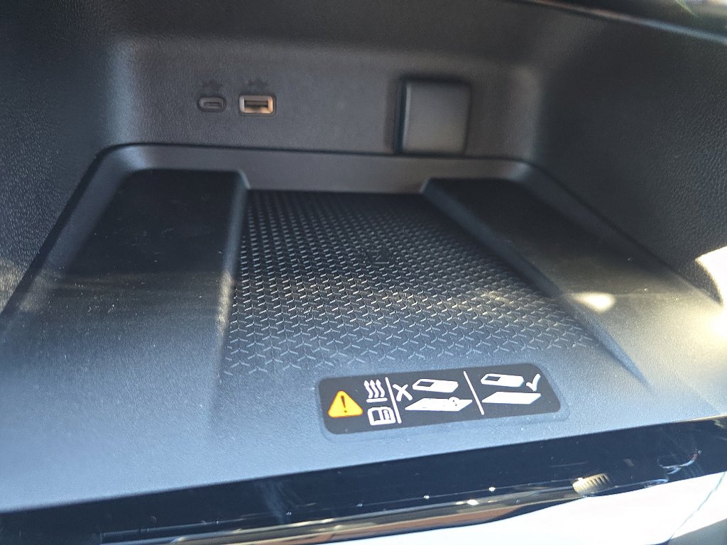 New 2026 Chevrolet Traverse Z71 w/ Enhanced Driving Package image 28