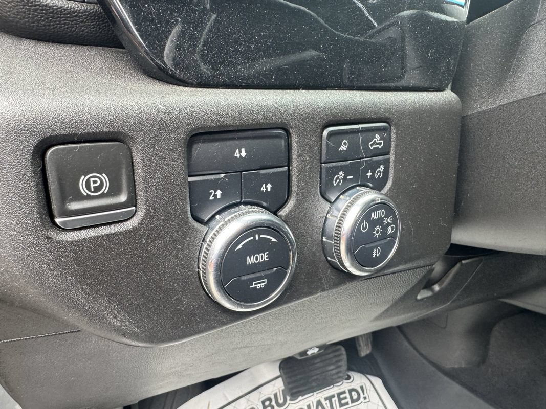 Used 2024 GMC Sierra 2500 SLE AWD/4WD image 13