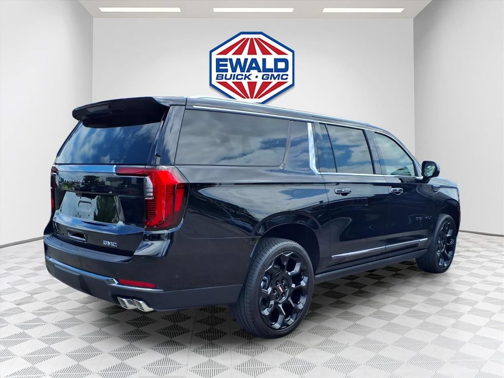 Certified 2026 GMC Yukon XL Denali Ultimate AWD/4WD image 3