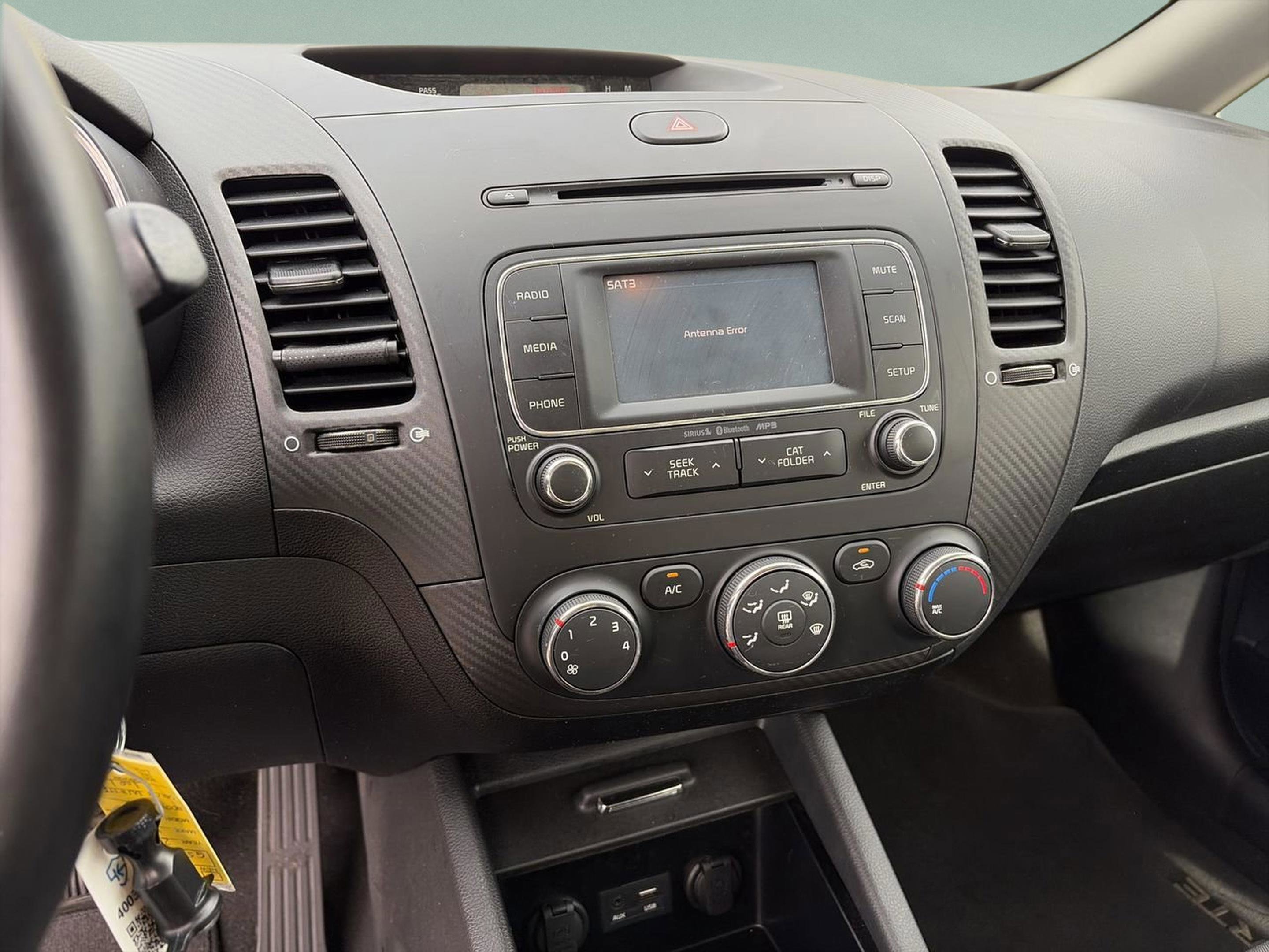 Used 2016 Kia Forte EX image 12