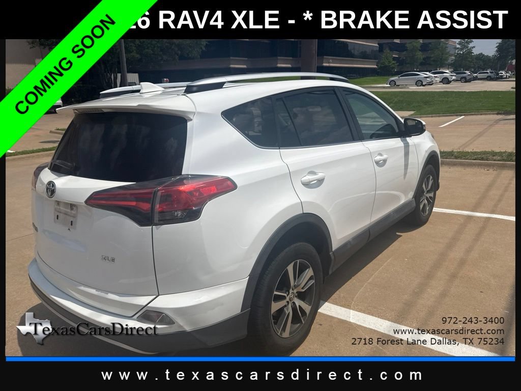 Used 2016 Toyota RAV4 XLE FWD image 5