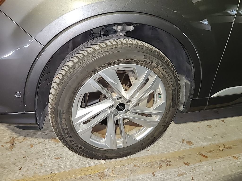 Used 2021 Audi Q7 3.0T Premium Plus image 7