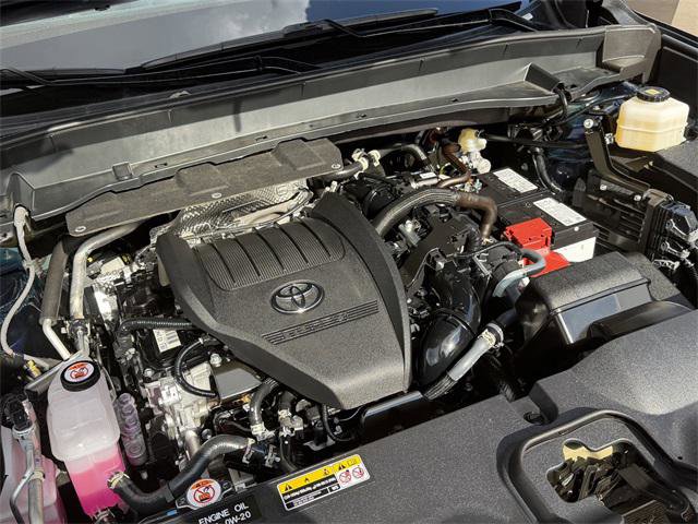 Certified 2025 Toyota Grand Highlander FWD image 28