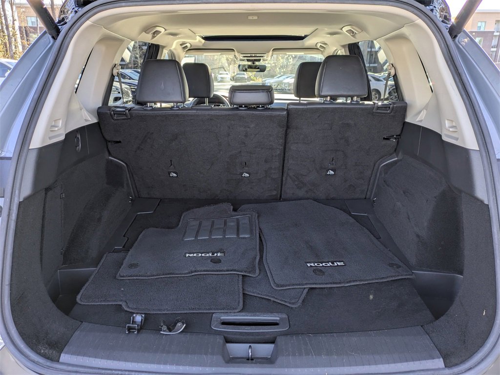 Used 2022 Nissan Rogue SL w/ SL Premium Package image 13