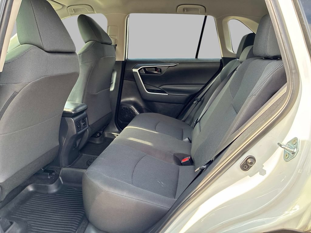 Used 2024 Toyota RAV4 LE AWD/4WD image 14