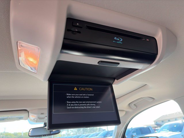 Used 2021 Toyota Sequoia Platinum AWD/4WD image 44