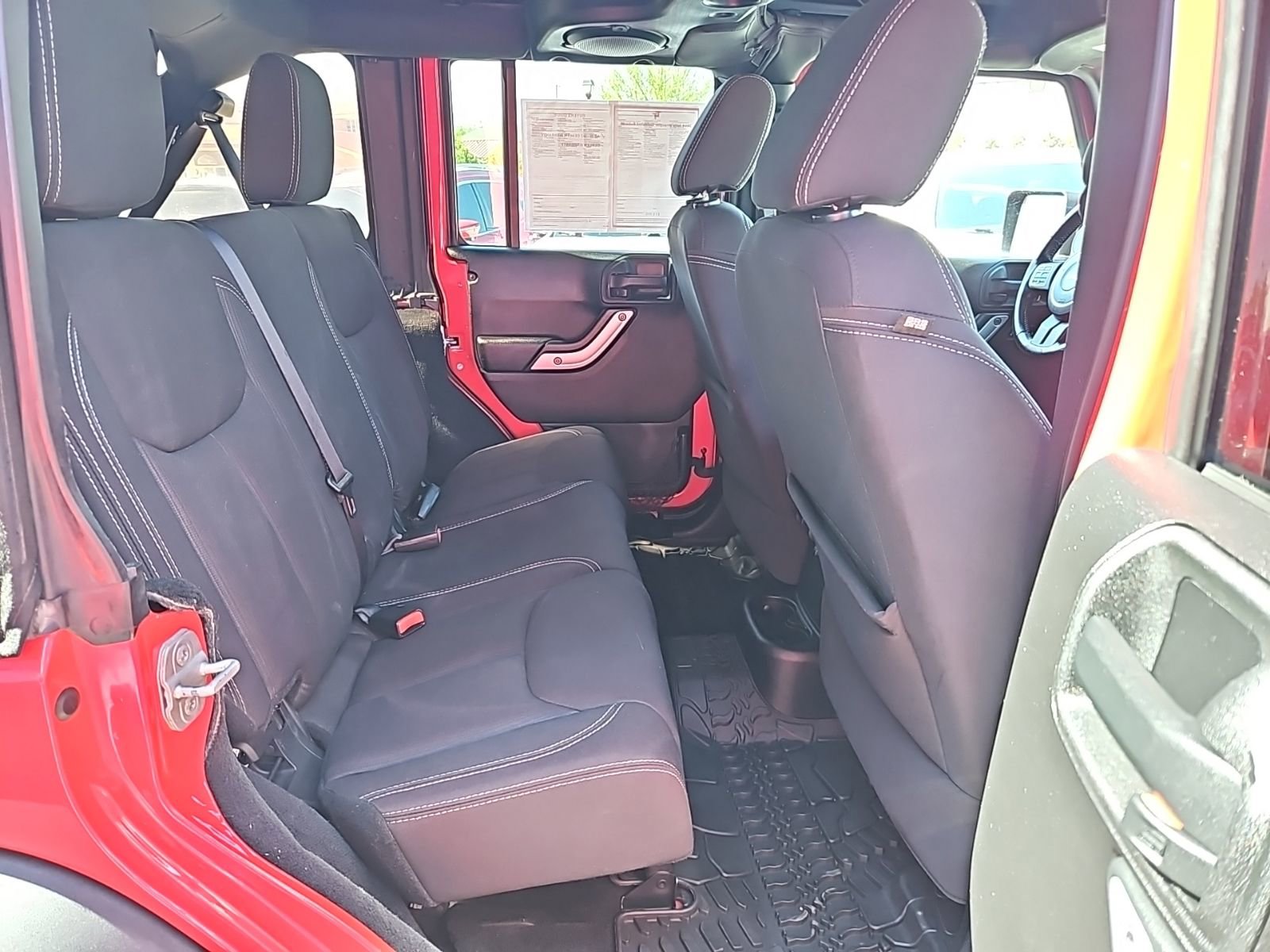 Used 2014 Jeep Wrangler Unlimited Rubicon w/ Connectivity Group AWD/4WD image 20
