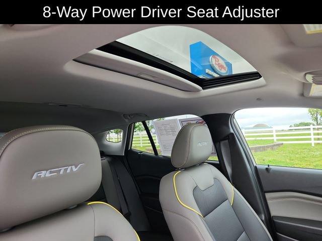 Used 2026 Chevrolet Trax ACTIV w/ Sunroof Package FWD image 26