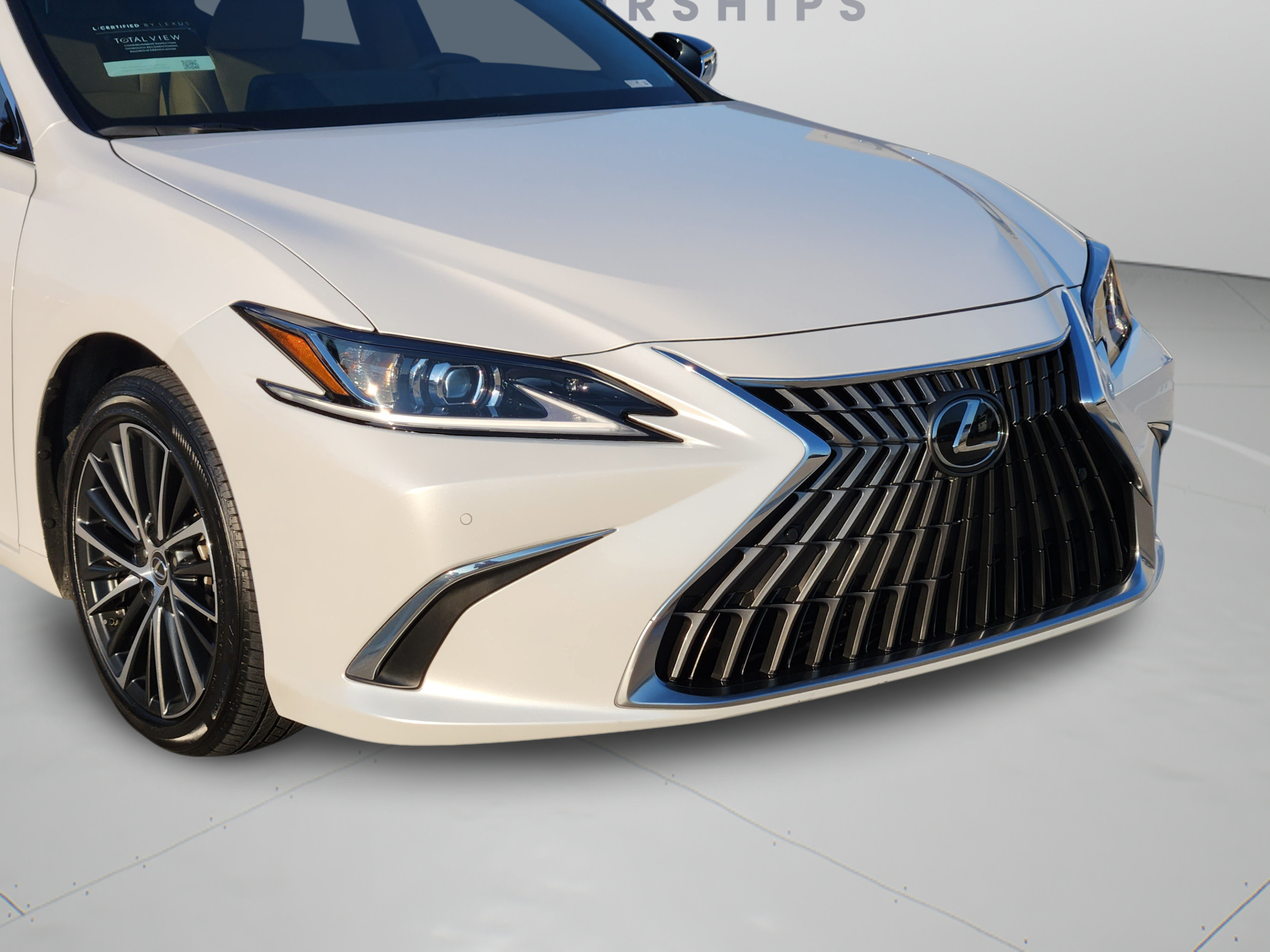 Certified 2025 Lexus ES 350 w/ Premium Package FWD image 39