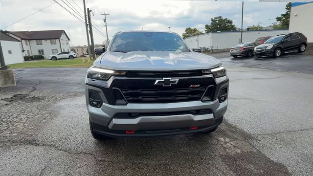 Used 2024 Chevrolet Colorado Z71 w/ Z71 Convenience Package 2 AWD/4WD image 3