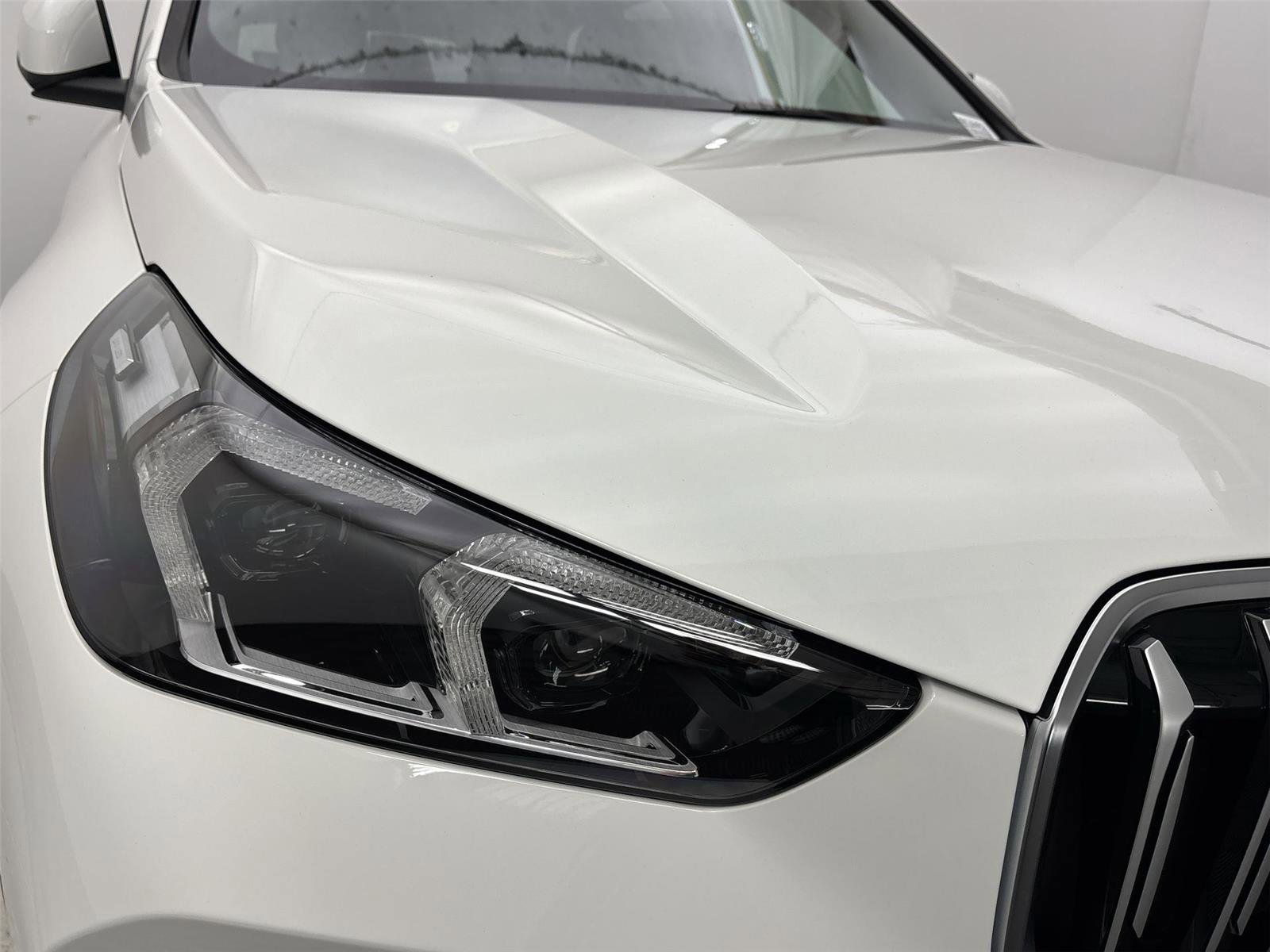 New 2025 BMW X1 xDrive28i w/ Technology Package image 18