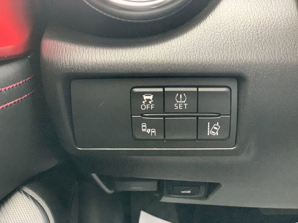 Used 2017 MAZDA MX-5 Miata RF Grand Touring image 15