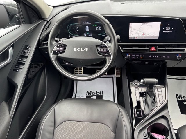 Certified 2023 Kia Niro EX Touring FWD image 13