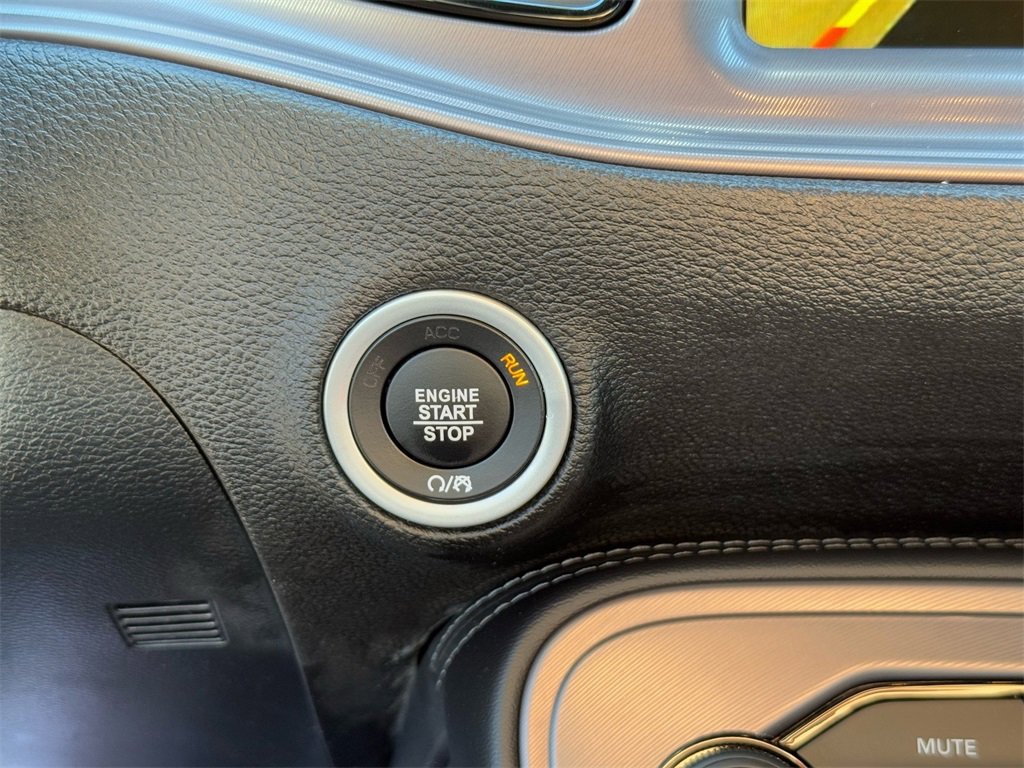 Used 2023 Dodge Challenger SXT w/ Blacktop Package image 27