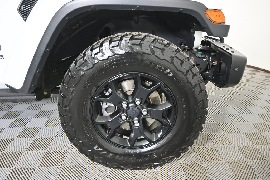 Used 2019 Jeep Wrangler Unlimited Sahara w/ Quick Order Package 24M Moab AWD/4WD image 11