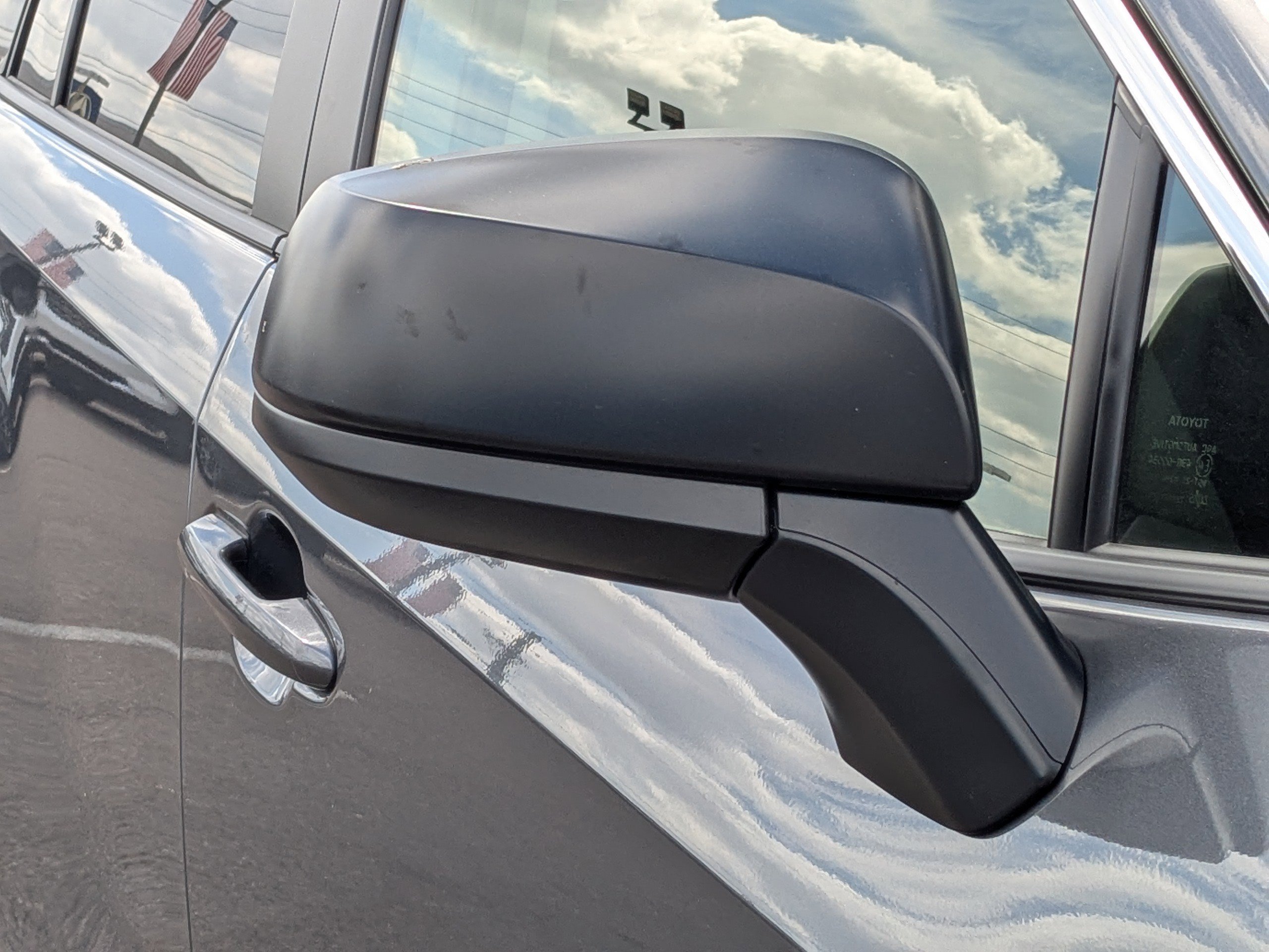 Used 2025 Toyota RAV4 LE image 11