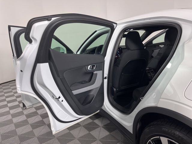 Used 2022 Polestar Polestar 2 w/ Plus Package image 39