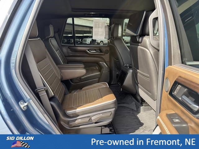 Certified 2025 GMC Yukon Denali Ultimate w/ LPO, Floor Liner Package AWD/4WD image 20