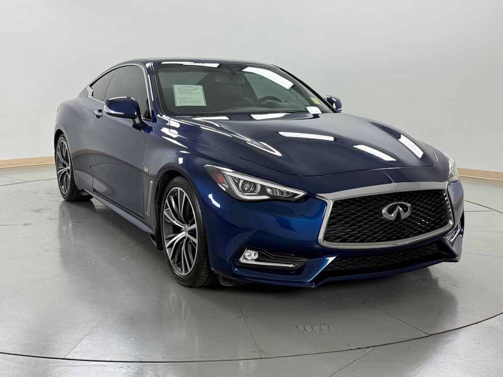 Used 2017 INFINITI Q60 3.0t w/ Cargo Package RWD image 4