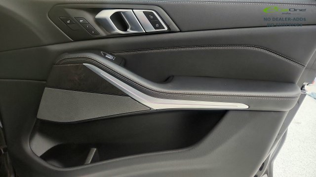 Used 2023 BMW X7 xDrive40i w/ Executive Package AWD/4WD image 39