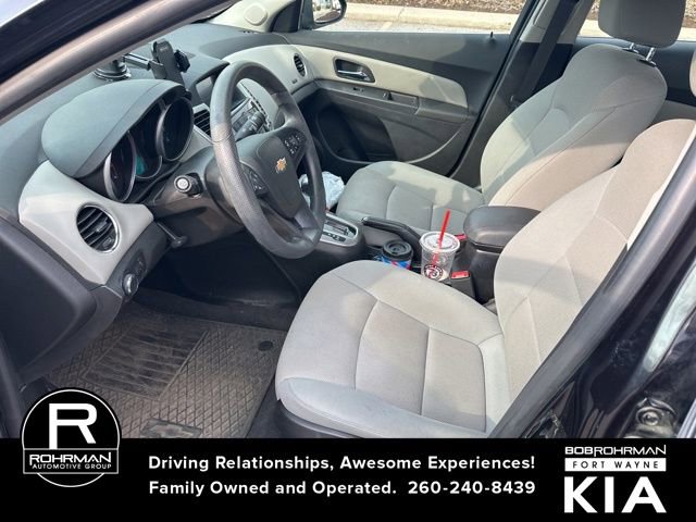 Used 2015 Chevrolet Cruze LT image 12
