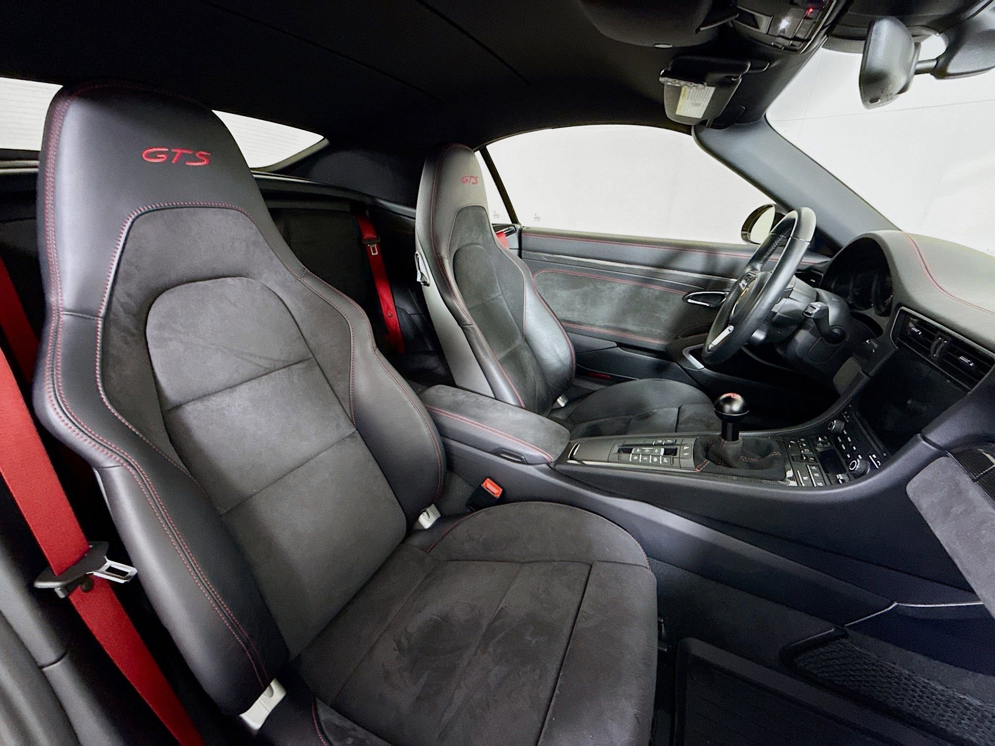 Certified 2019 Porsche 911 Carrera 4 GTS image 26