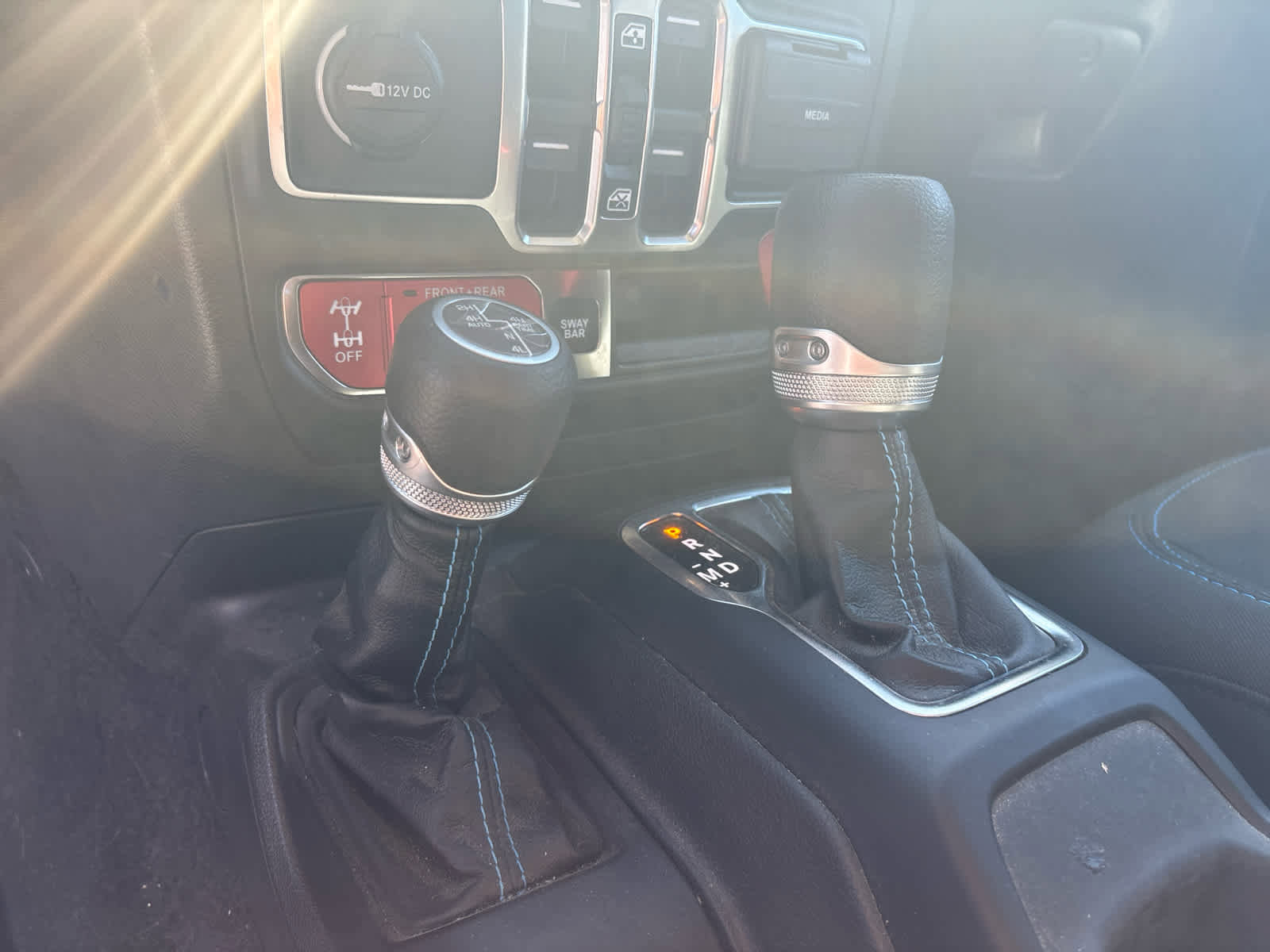 Used 2023 Jeep Wrangler Rubicon image 11