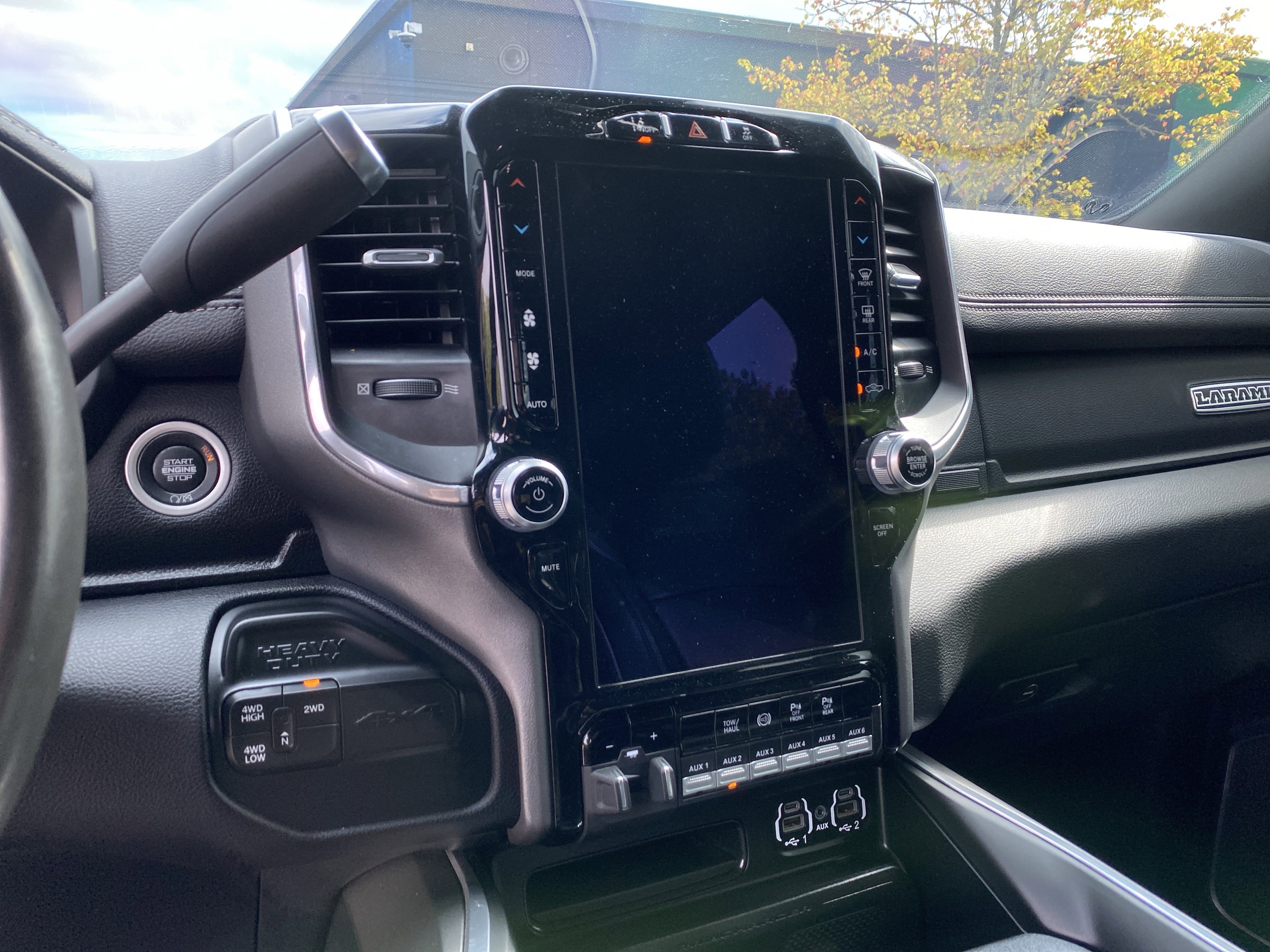 Used 2021 RAM 3500 Laramie image 32